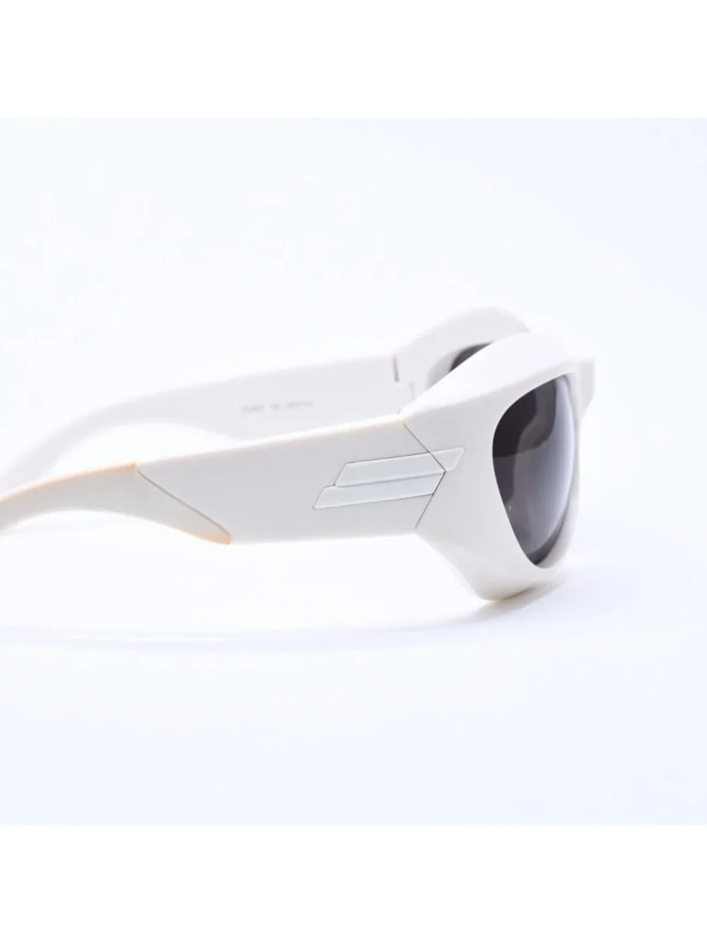 Bottega Veneta Shield Sunglasses Eyewear 63 Acetate White